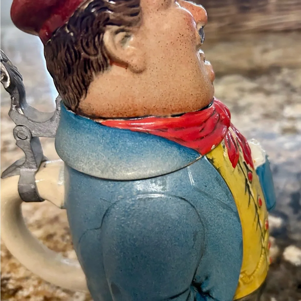 VINTAGE WEST GERMANY 424 FIGURAL BEER STEIN MAN HAT SCARF ECHARDT  ENGLER? PHOTO